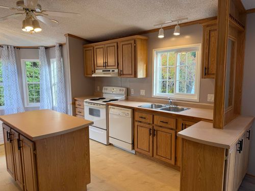 1413-sunshine-coast-highway-gibsons-area-sunshine-coast-11 at 96 - 1413 Sunshine Coast Highway, Gibsons & Area, Sunshine Coast