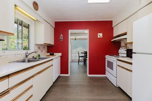 614-glen-road-gibsons-area-sunshine-coast-06 at 614 Glen Road, Gibsons & Area, Sunshine Coast