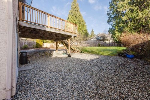 486-ocean-view-drive-gibsons-area-sunshine-coast-14 at 486 Ocean View Drive, Gibsons & Area, Sunshine Coast