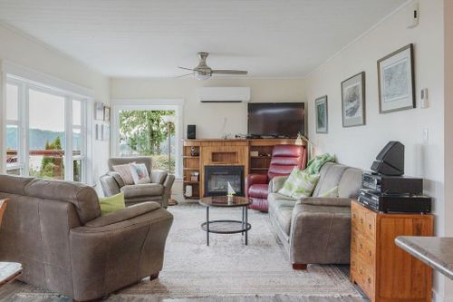 591-gibsons-way-gibsons-area-sunshine-coast-10 at 591 Gibsons Way, Gibsons & Area, Sunshine Coast