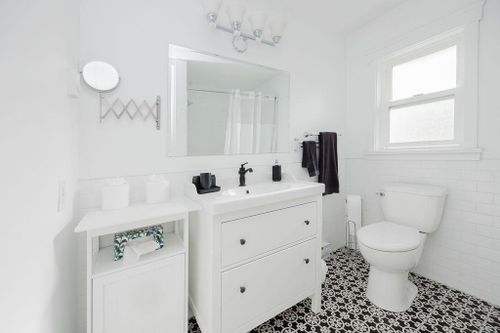 591-gibsons-way-gibsons-area-sunshine-coast-22 at 591 Gibsons Way, Gibsons & Area, Sunshine Coast