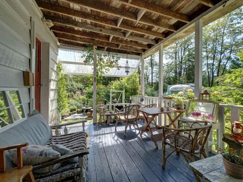 947-north-road-gibsons-area-sunshine-coast-03 at 947 North Road, Gibsons & Area, Sunshine Coast