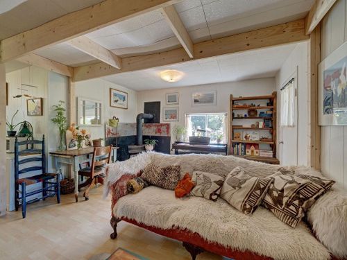 947-north-road-gibsons-area-sunshine-coast-04 at 947 North Road, Gibsons & Area, Sunshine Coast