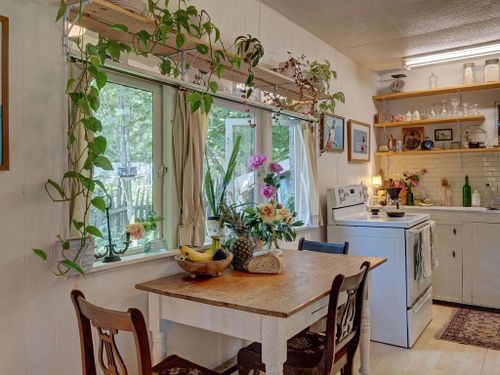 947-north-road-gibsons-area-sunshine-coast-10 at 947 North Road, Gibsons & Area, Sunshine Coast