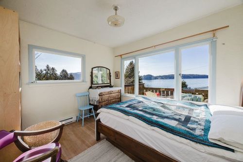 466-central-avenue-gibsons-area-sunshine-coast-14 at 466 Central Avenue, Gibsons & Area, Sunshine Coast