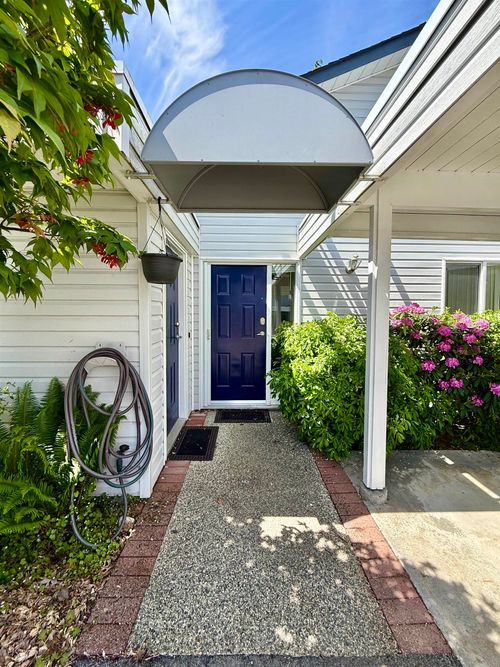 699-dougall-road-gibsons-area-sunshine-coast-02 at 3 - 699 Dougall Road, Gibsons & Area, Sunshine Coast