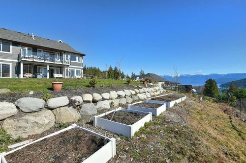 605-woodland-avenue-gibsons-area-sunshine-coast-13 at 605 Woodland Avenue, Gibsons & Area, Sunshine Coast