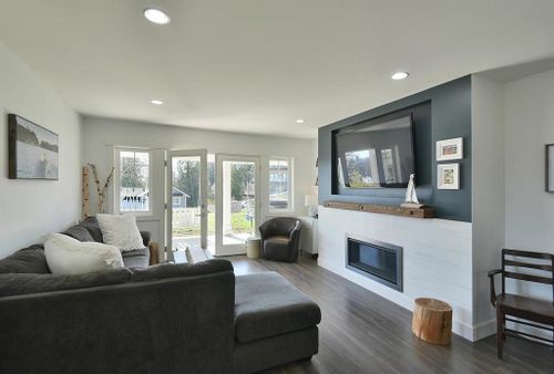 605-woodland-avenue-gibsons-area-sunshine-coast-21 at 605 Woodland Avenue, Gibsons & Area, Sunshine Coast