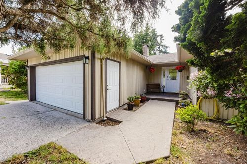 4741-fir-road-sechelt-district-sunshine-coast-04 at 4741 Fir Road, Sechelt District, Sunshine Coast