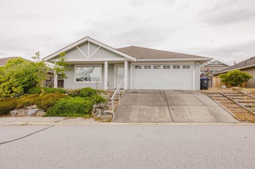 5687-emily-way-sechelt-district-sunshine-coast-01 at 5687 Emily Way, Sechelt District, Sunshine Coast