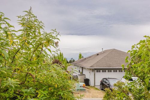 5687-emily-way-sechelt-district-sunshine-coast-03 at 5687 Emily Way, Sechelt District, Sunshine Coast