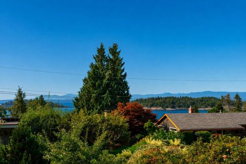 6504-meier-road-sechelt-district-sunshine-coast-02 at 6504 Meier Road, Sechelt District, Sunshine Coast