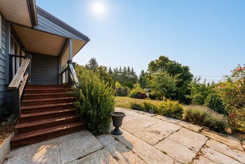6504-meier-road-sechelt-district-sunshine-coast-16 at 6504 Meier Road, Sechelt District, Sunshine Coast