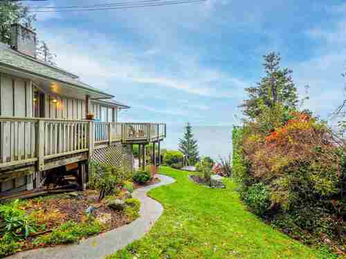 3427-beach-avenue-roberts-creek-sunshine-coast-01 at 3427 Beach Avenue, Roberts Creek, Sunshine Coast 3427-beach-avenue-roberts-creek-sunshine-coast-01 at 3427 Beach Avenue, Roberts Creek, Sunshine Coast