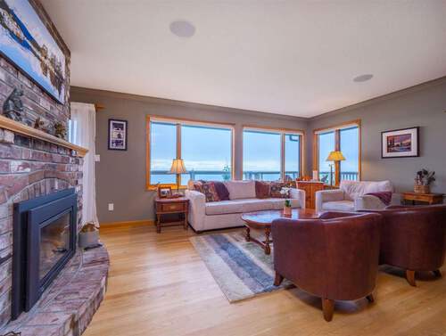 3427-beach-avenue-roberts-creek-sunshine-coast-14 at 3427 Beach Avenue, Roberts Creek, Sunshine Coast