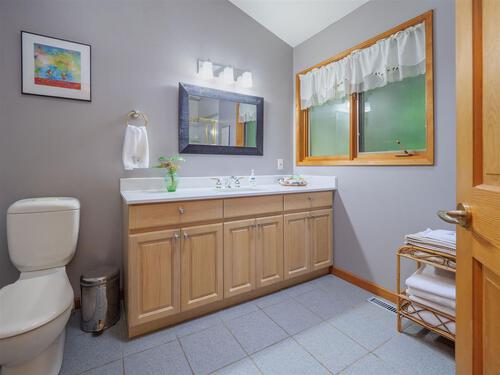 3427-beach-avenue-roberts-creek-sunshine-coast-24 at 3427 Beach Avenue, Roberts Creek, Sunshine Coast