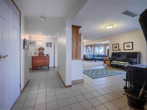 3427-beach-avenue-roberts-creek-sunshine-coast-26 at 3427 Beach Avenue, Roberts Creek, Sunshine Coast