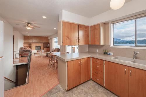 502-south-fletcher-gibsons-area-sunshine-coast-12 at 502 South Fletcher, Gibsons & Area, Sunshine Coast 502-south-fletcher-gibsons-area-sunshine-coast-12 at 502 South Fletcher, Gibsons & Area, Sunshine Coast