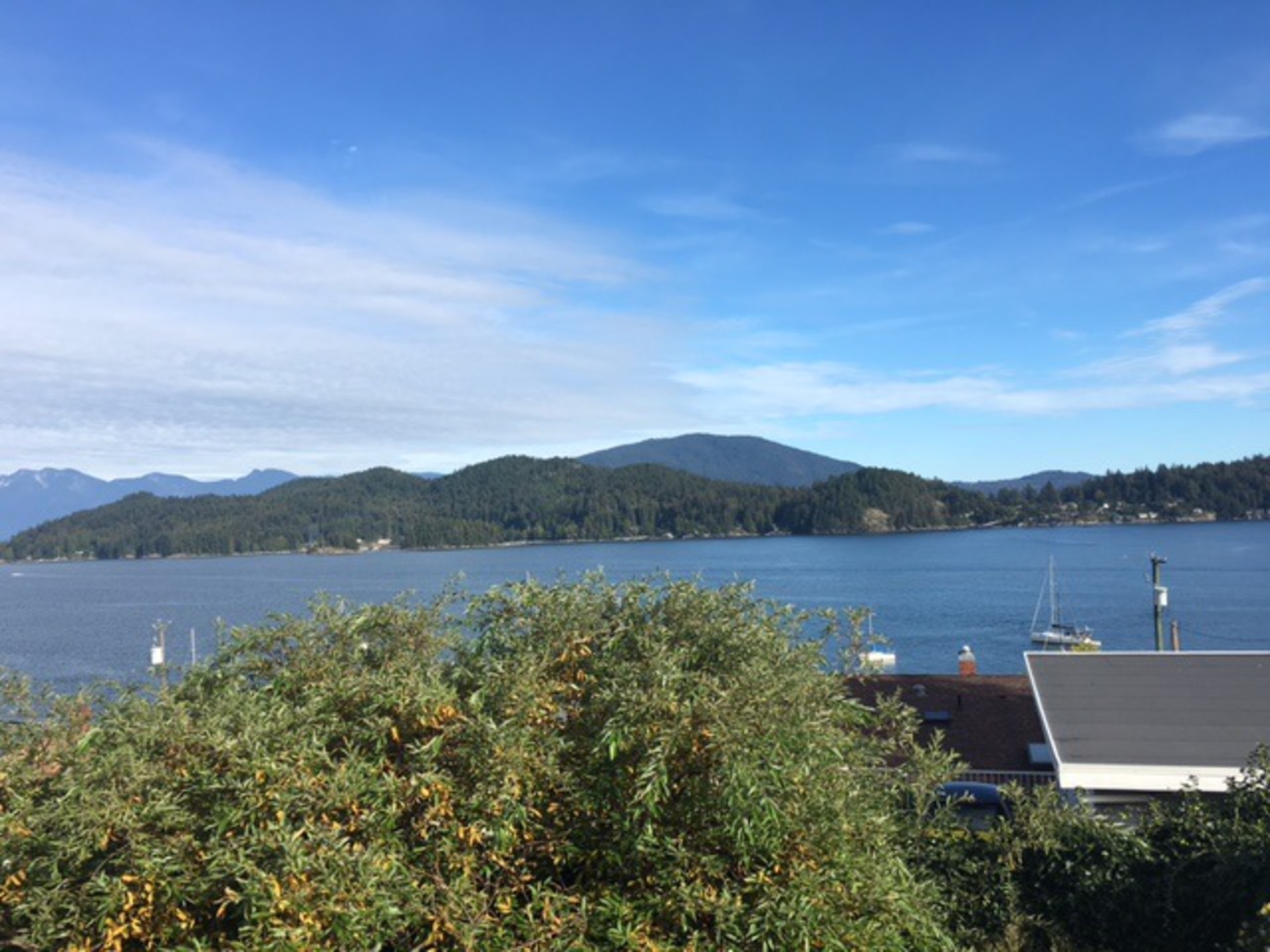 566 Seaview Road, Gibsons & Area, Sunshine Coast  by Krista Dempster PREC* - Sunshine Coast Real Estate 566 Seaview Road, Gibsons & Area, Sunshine Coast