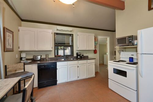 2590-sylvan-drive-roberts-creek-sunshine-coast-05 at 2590 Sylvan Drive, Roberts Creek, Sunshine Coast