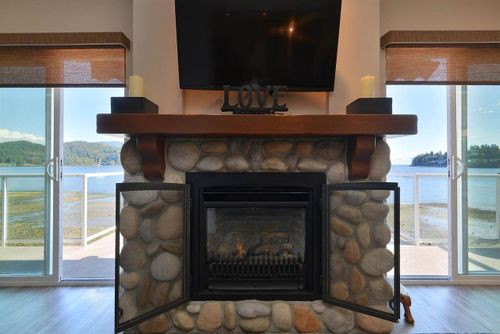 557-marine-crescent-gibsons-area-sunshine-coast-13 at 557 Marine Crescent, Gibsons & Area, Sunshine Coast