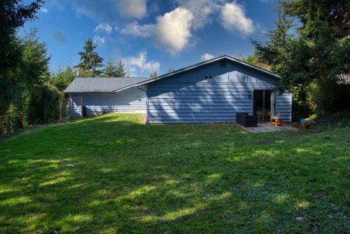 304-harry-road-gibsons-area-sunshine-coast-20 at 304 Harry Road, Gibsons & Area, Sunshine Coast