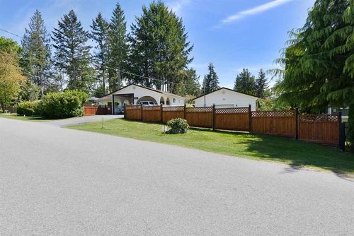 6453-norvan-road-sechelt-district-sunshine-coast-04 at 6453 Norvan Road, Sechelt District, Sunshine Coast 6453-norvan-road-sechelt-district-sunshine-coast-04 at 6453 Norvan Road, Sechelt District, Sunshine Coast