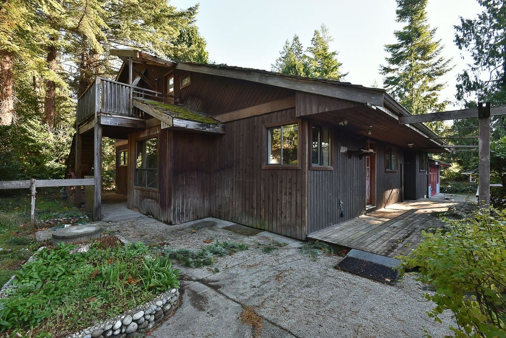1084 Emery Road, Roberts Creek, Sunshine Coast  by Krista Dempster PREC* - Sunshine Coast Real Estate 1084 Emery Road, Roberts Creek, Sunshine Coast