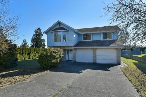 825-oshea-road-gibsons-area-sunshine-coast-02 at 825 O'shea Road, Gibsons & Area, Sunshine Coast