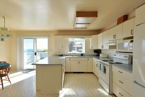 825-oshea-road-gibsons-area-sunshine-coast-17 at 825 O'shea Road, Gibsons & Area, Sunshine Coast