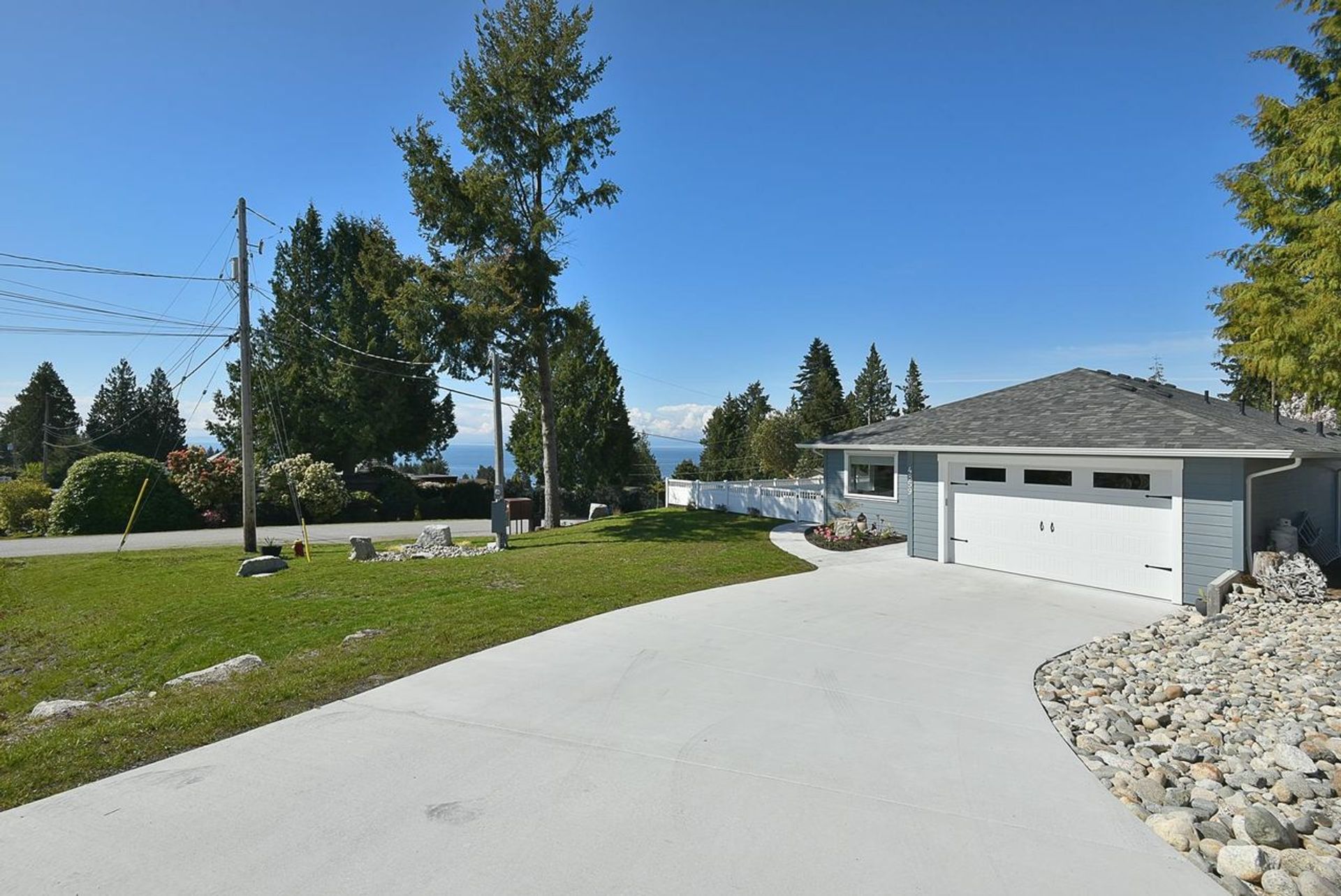 4859 Eagleview Street, Sechelt District, Sunshine Coast  by Krista Dempster PREC* - Sunshine Coast Real Estate 4859 Eagleview Street, Sechelt District, Sunshine Coast