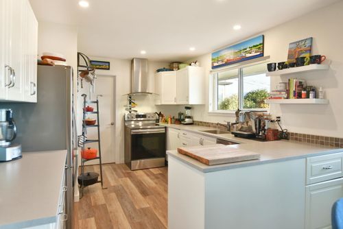 601-seaview-road-gibsons-area-sunshine-coast-10 at 601 Seaview Road, Gibsons & Area, Sunshine Coast 601-seaview-road-gibsons-area-sunshine-coast-10 at 601 Seaview Road, Gibsons & Area, Sunshine Coast