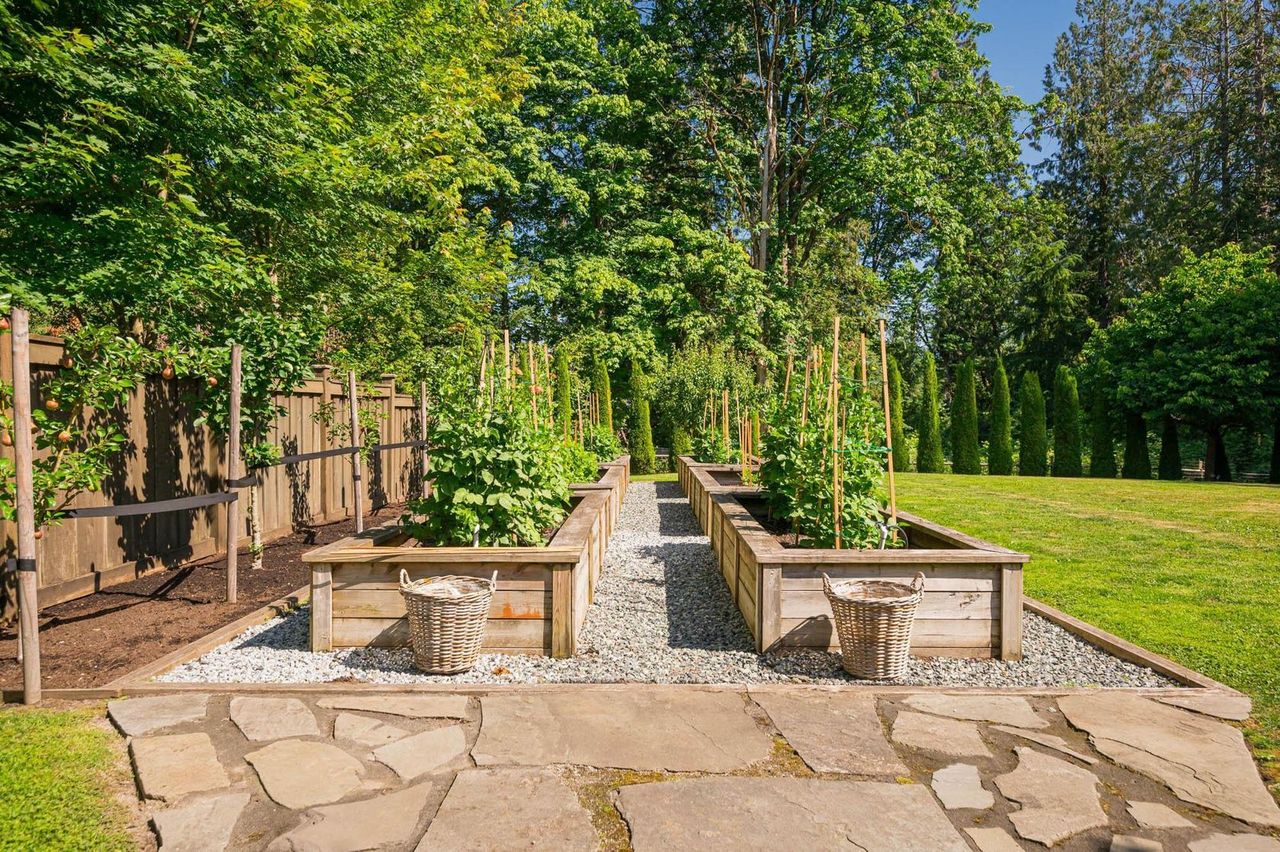  at 22189 86a Avenue, Fort Langley, Langley