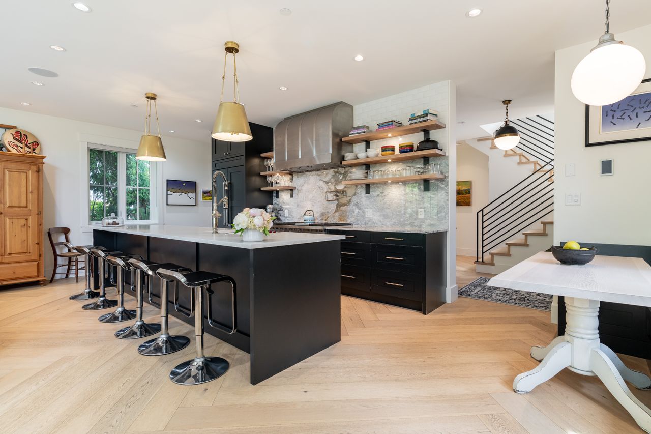  at 3287 W 55th Avenue, Southlands, Vancouver West