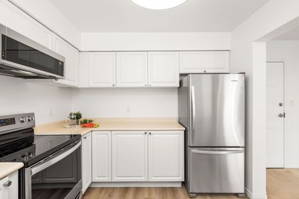 2288-w-12th-avenue-kitsilano-vancouver-west-15 at 406 - 2288 W 12th Avenue, Kitsilano, Vancouver West