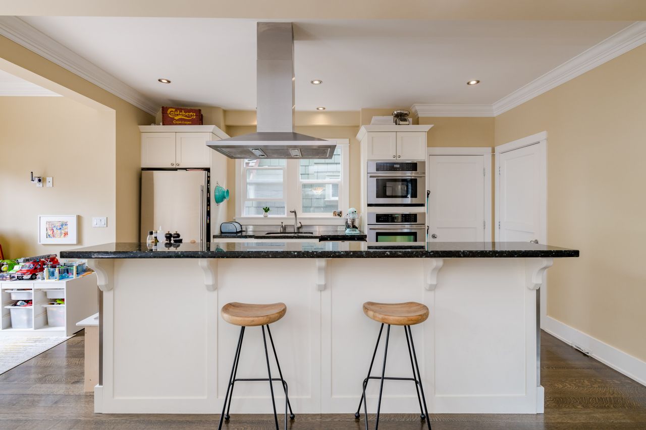  at 2421 Dunbar, Kitsilano, Vancouver West