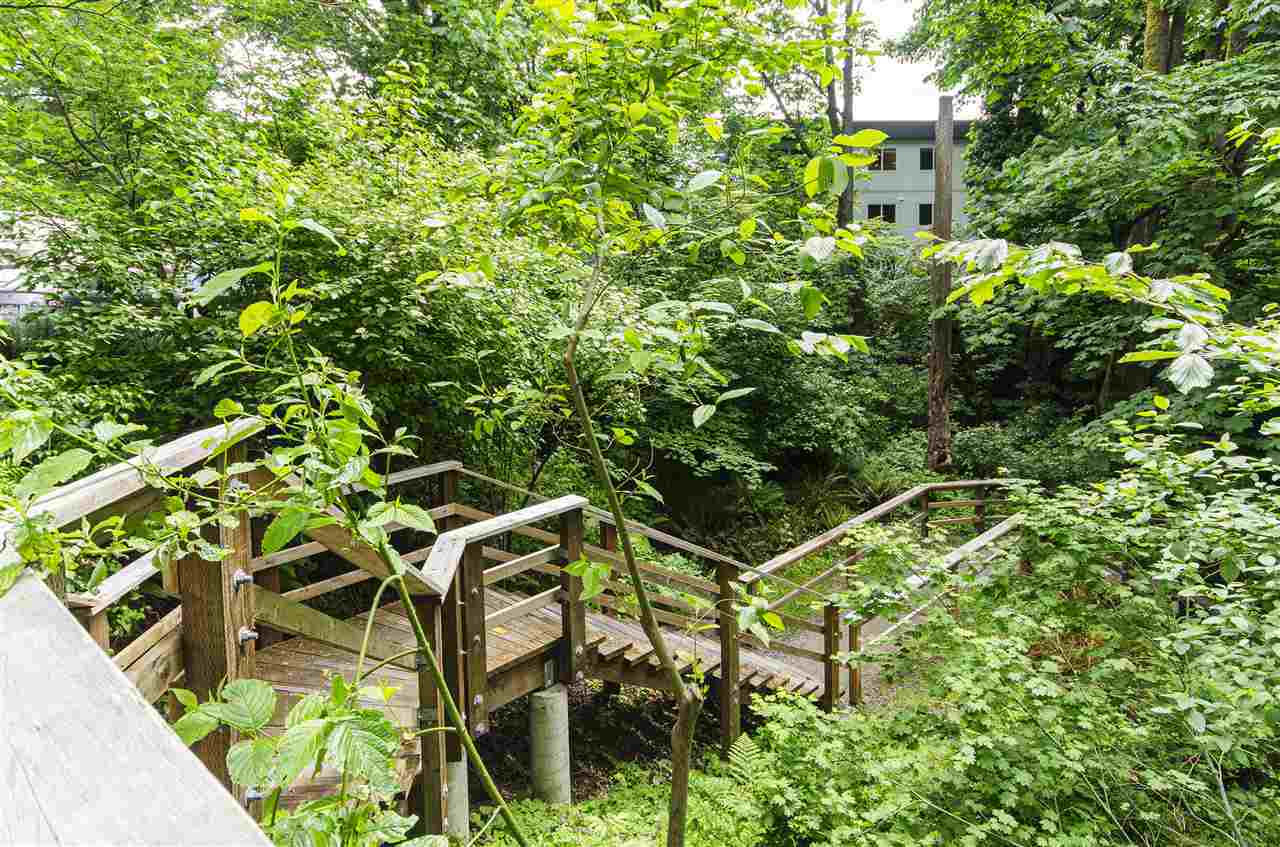 357-e-2nd-street-lower-lonsdale-north-vancouver-40 at 308 - 357 E 2nd Street, Lower Lonsdale, North Vancouver