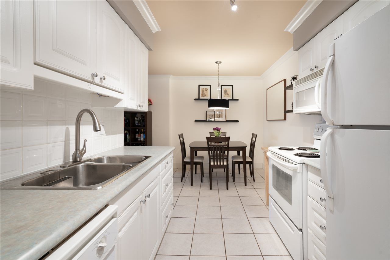 138-w-18th-street-central-lonsdale-north-vancouver-07 at 204 - 138 W 18th Street, Central Lonsdale, North Vancouver