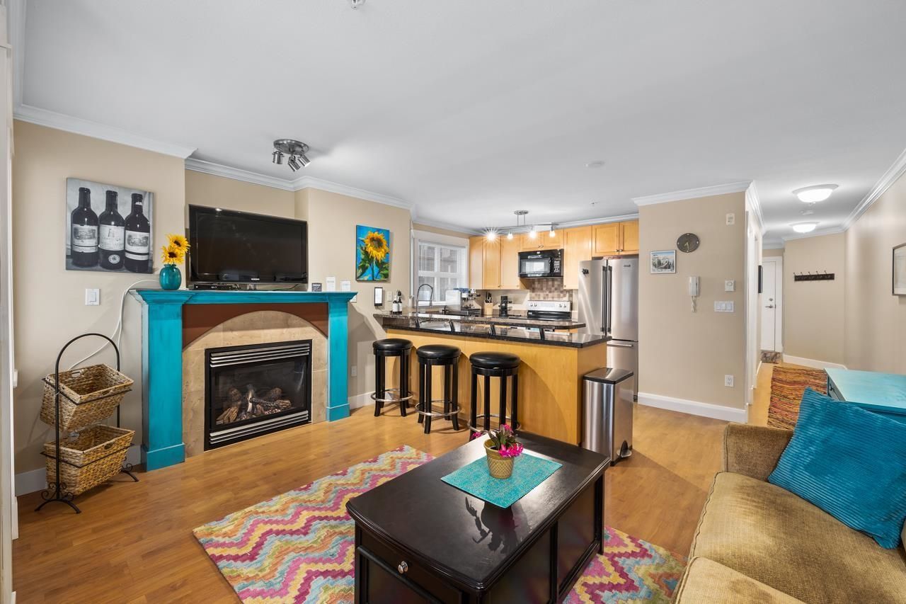 152-e-12th-street-central-lonsdale-north-vancouver-03 at 204 - 152 E 12th Street, Central Lonsdale, North Vancouver