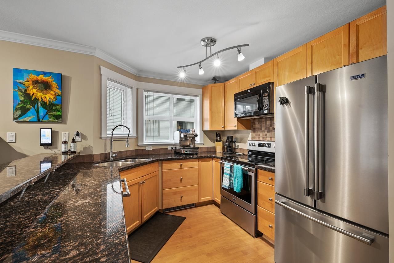 152-e-12th-street-central-lonsdale-north-vancouver-09 at 204 - 152 E 12th Street, Central Lonsdale, North Vancouver