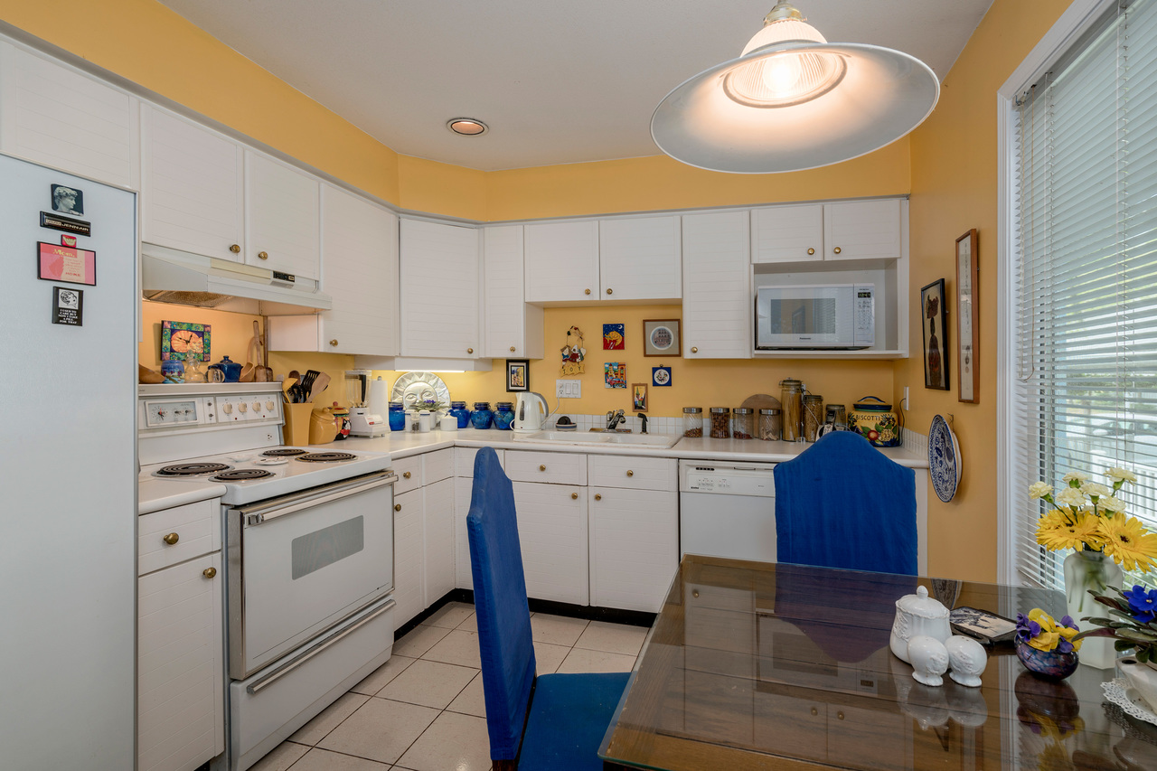 1589-bowser-avenue-360hometours-08 at 1589 Bowser Avenue, Norgate, North Vancouver