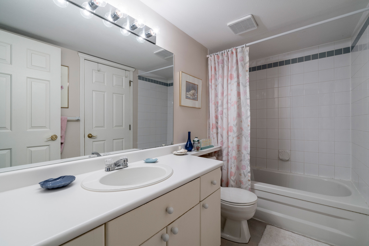 1589-bowser-avenue-360hometours-12 at 1589 Bowser Avenue, Norgate, North Vancouver