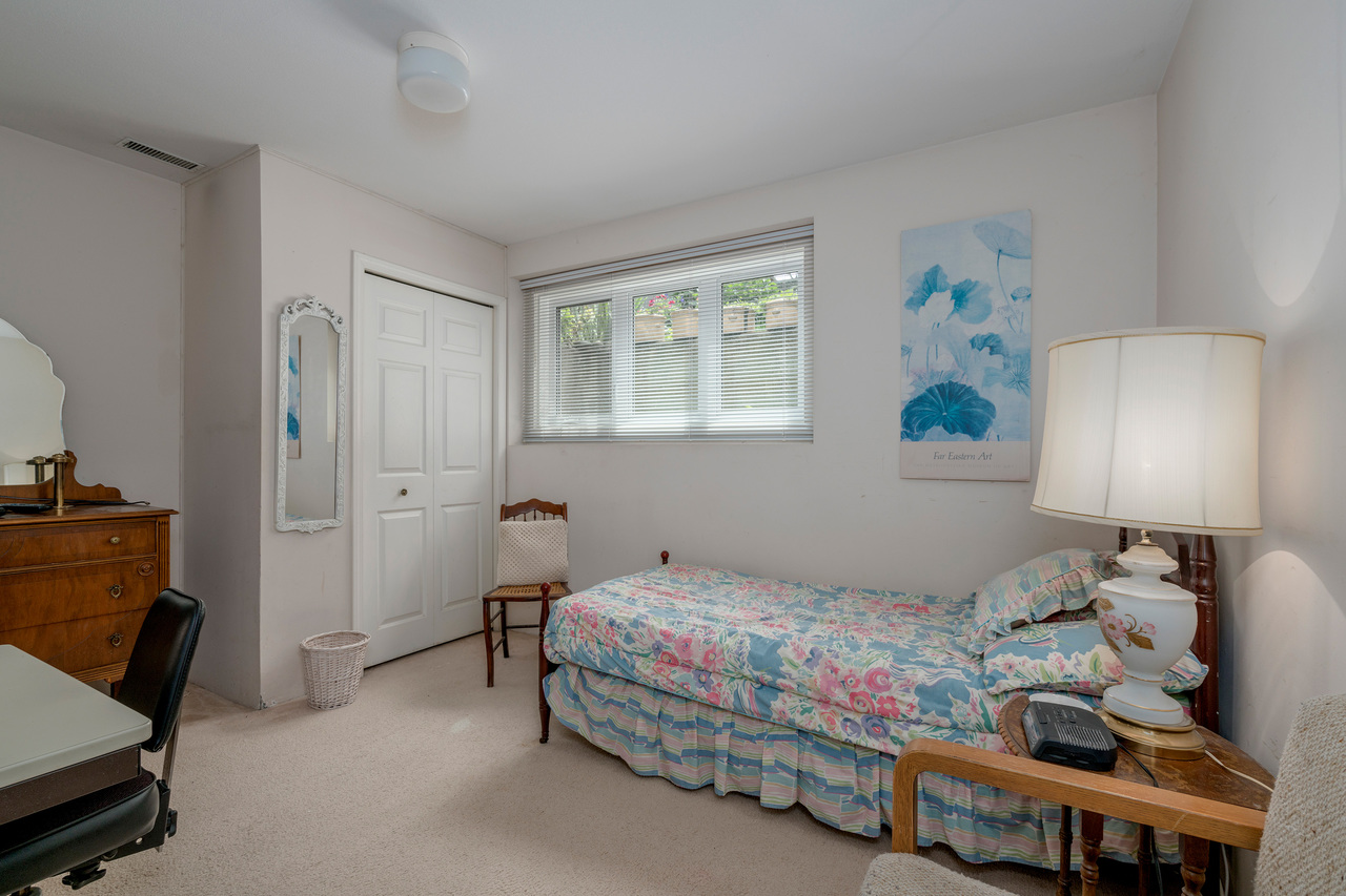 1589-bowser-avenue-360hometours-13 at 1589 Bowser Avenue, Norgate, North Vancouver