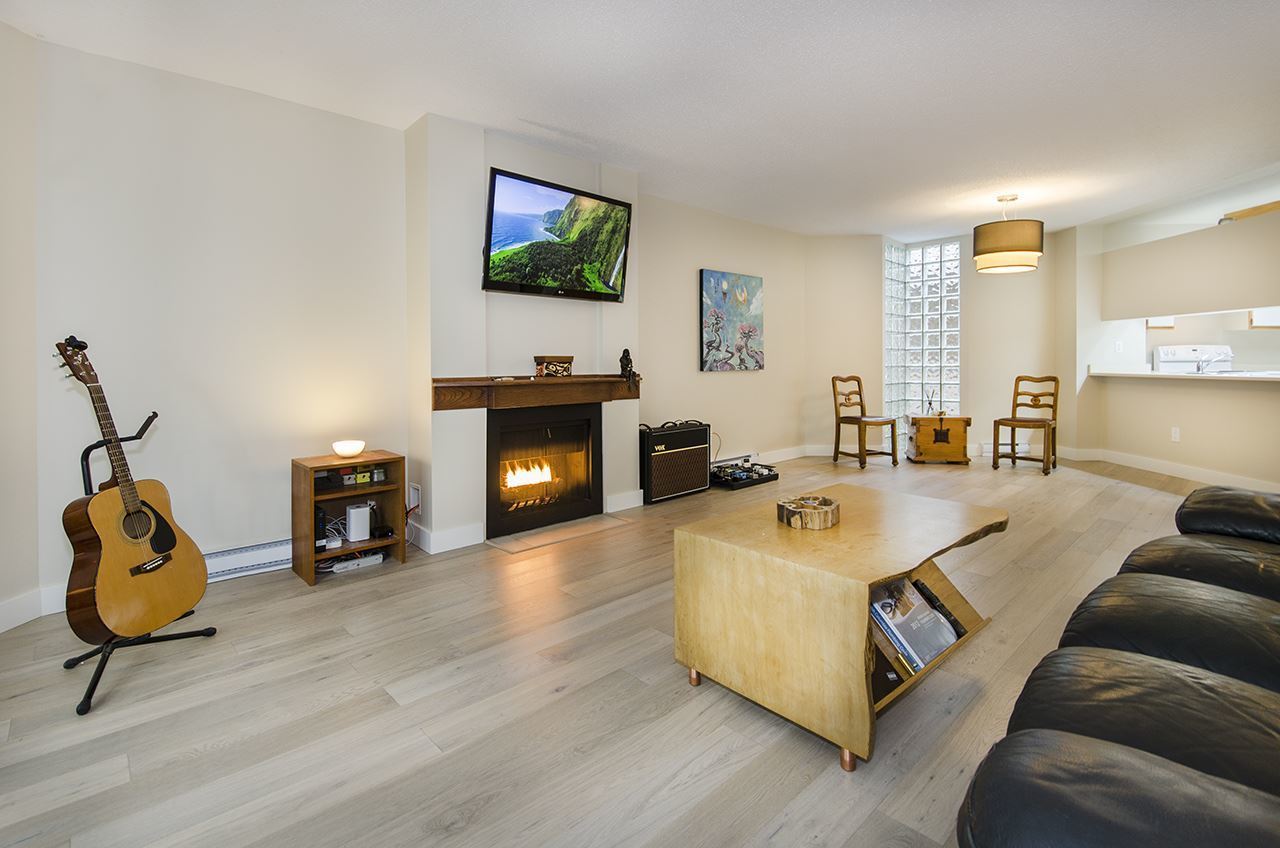 3187-mountain-highway-lynn-valley-north-vancouver-01 at 203 - 3187 Mountain Highway, Lynn Valley, North Vancouver