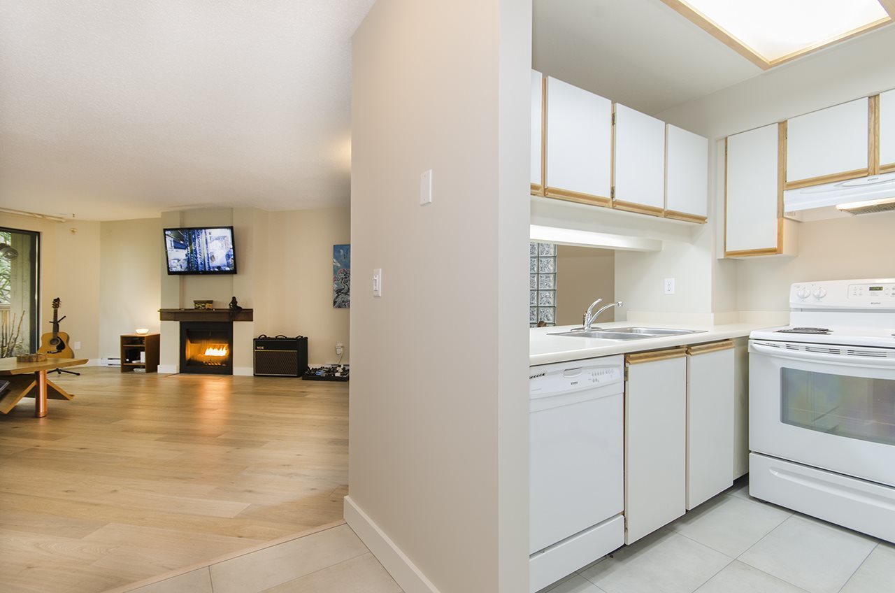 3187-mountain-highway-lynn-valley-north-vancouver-03 at 203 - 3187 Mountain Highway, Lynn Valley, North Vancouver