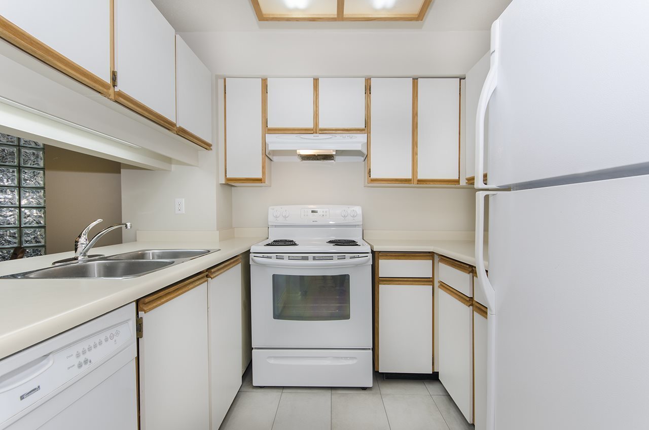 3187-mountain-highway-lynn-valley-north-vancouver-04 at 203 - 3187 Mountain Highway, Lynn Valley, North Vancouver