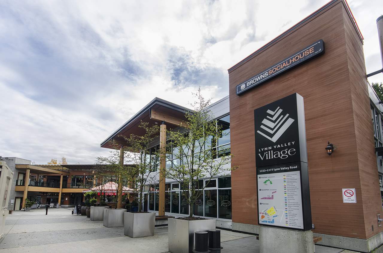 3187-mountain-highway-lynn-valley-north-vancouver-17 at 203 - 3187 Mountain Highway, Lynn Valley, North Vancouver