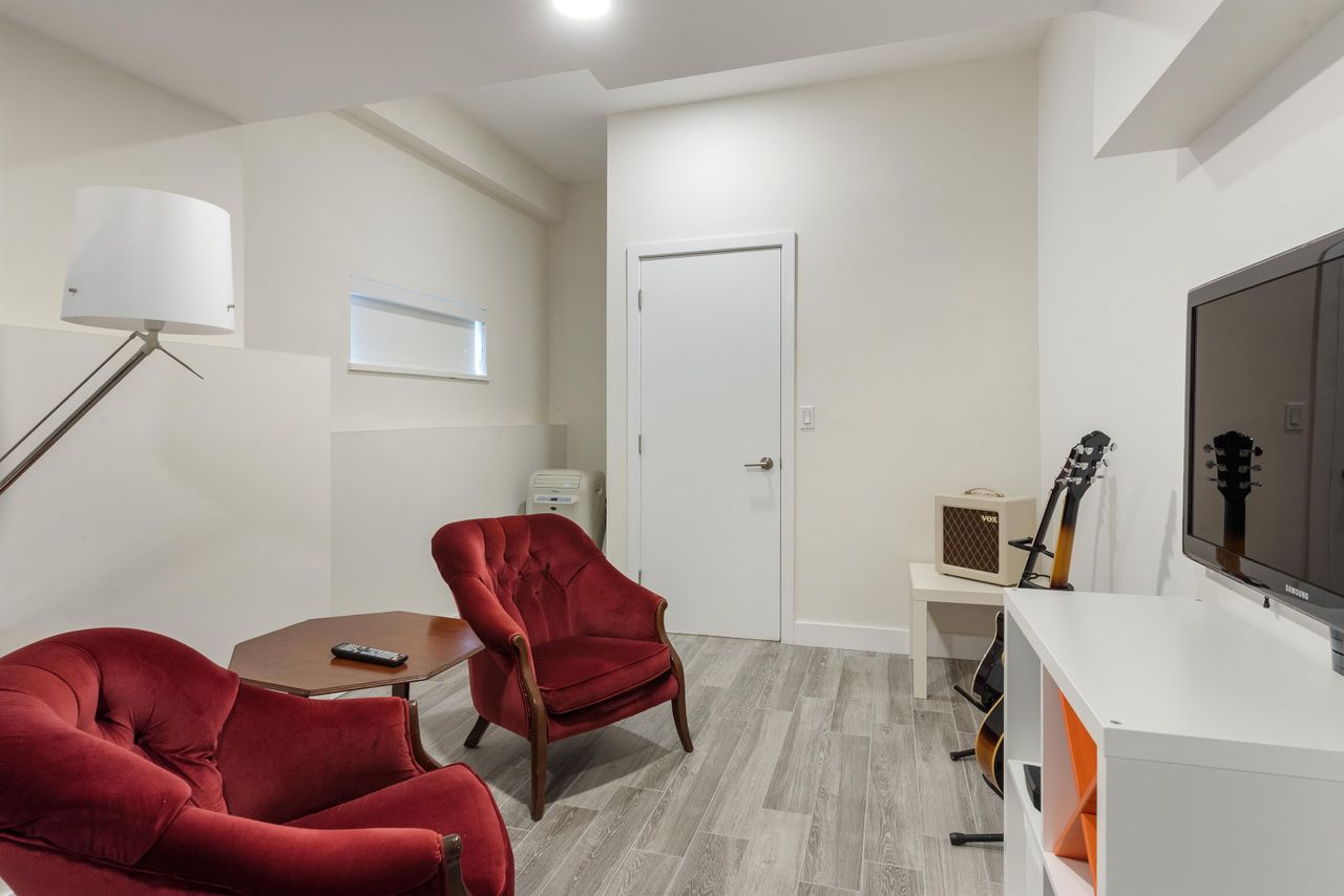 1915-chesterfield-avenue-central-lonsdale-north-vancouver-21 at 1915 Chesterfield Avenue, Central Lonsdale, North Vancouver