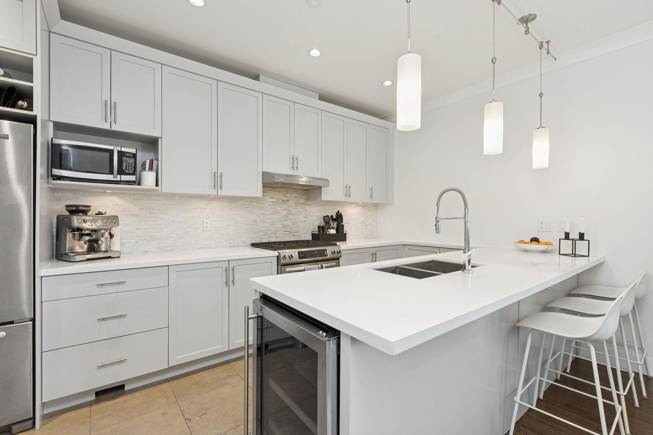 651-w-14th-street-central-lonsdale-north-vancouver-20 at 4 - 651 W 14th Street, Central Lonsdale, North Vancouver