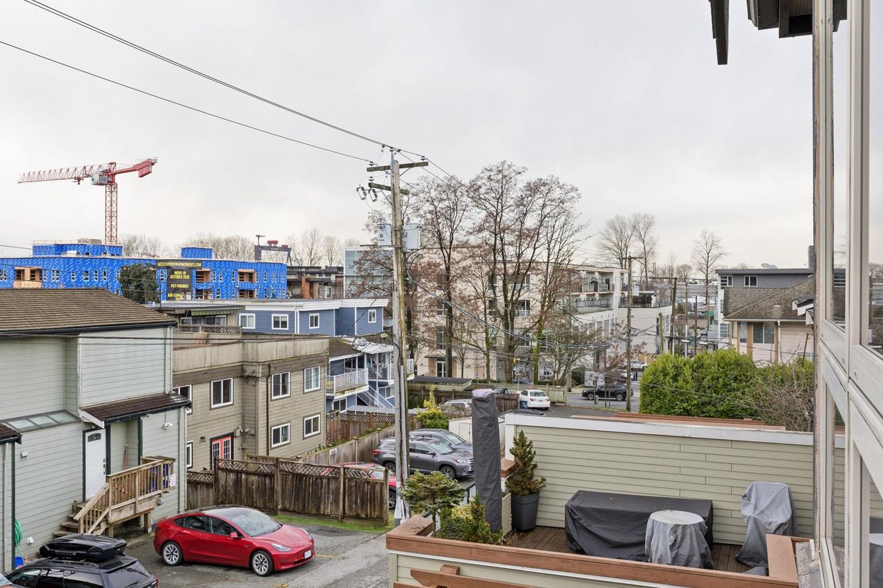 651-w-14th-street-central-lonsdale-north-vancouver-38 at 4 - 651 W 14th Street, Central Lonsdale, North Vancouver